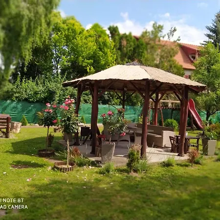 Magyar Lovasvendeghaz Semesterbostad *